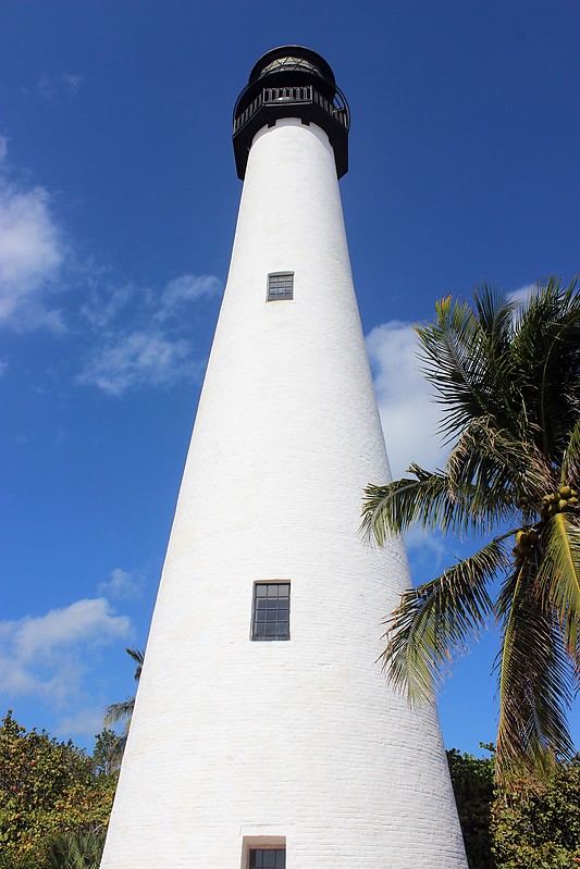 Florida / Cape Florida Lighthouse
Author of the photo: [url=https://www.flickr.com/photos/31291809@N05/]Will[/url]
Keywords: Florida;United States;Miami;Atlantic ocean