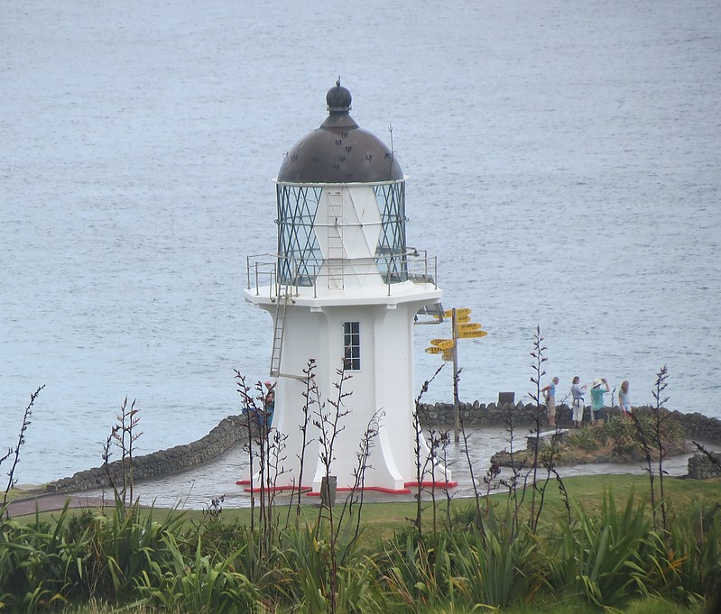 Cape Reinga Lighthouse
Author of the photo: [url=https://www.flickr.com/photos/21475135@N05/]Karl Agre[/url]
Keywords: Cape Reinga;New Zealand;Pacific ocean;Tasman sea