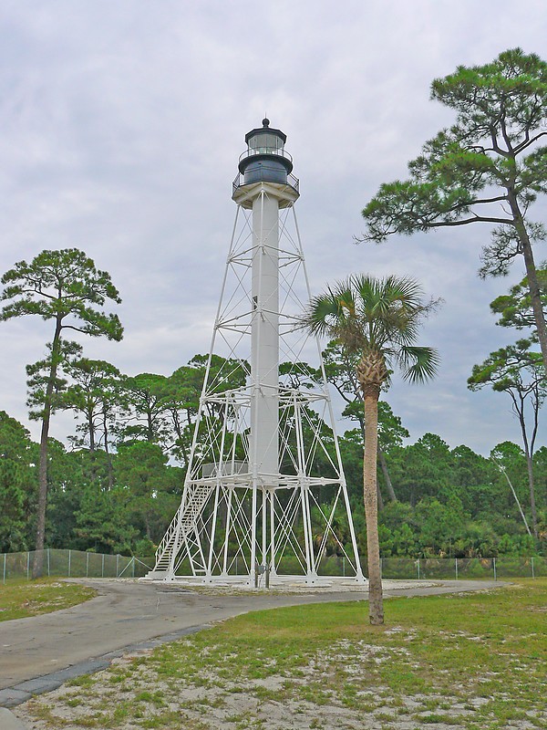 Florida / Cape San Blas lighthouse
Author of the photo: [url=https://www.flickr.com/photos/8752845@N04/]Mark[/url]

Keywords: Florida;United States;Gulf of Mexico