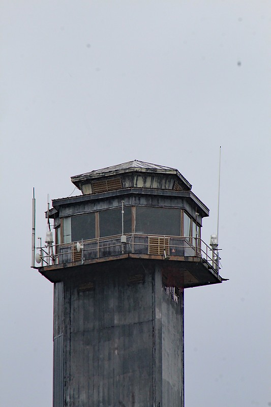 South Carolina / Charleston / Sullivans Island lighthouse - lantern
Author of the photo: [url=https://www.flickr.com/photos/31291809@N05/]Will[/url]
Keywords: South Carolina;Atlantic ocean;United States;Charleston;Vessel Traffic Service;Lantern