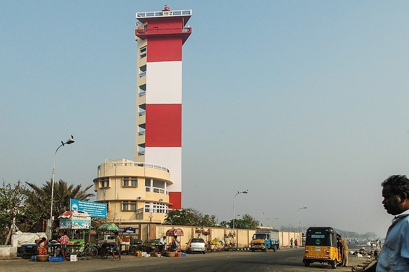 Chennai Lighthouse
Author of the photo: [url=https://www.flickr.com/photos/48489192@N06/]Marie-Laure Even[/url]
Keywords: Chennai;India;Bay of Bengal
