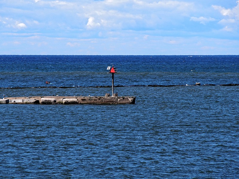 Ohio / Cleveland Harbor West Breakwater Inner Light No 4
Author of the photo: [url=https://www.flickr.com/photos/selectorjonathonphotography/]Selector Jonathon Photography[/url]
Keywords: Cleveland;Lake Erie;Ohio;United States