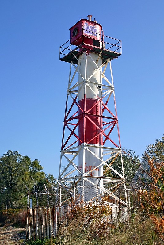 New Jersey / Conover Beacon lighthouse
Author of the photo: [url=https://jeremydentremont.smugmug.com/]nelights[/url]

Keywords: New Jersey;United States;Raritan Bay