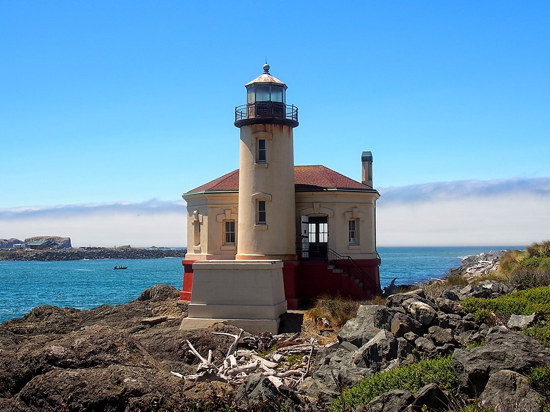 Oregon / Coquille River Lighthouse
Author of the photo: [url=https://www.flickr.com/photos/selectorjonathonphotography/]Selector Jonathon Photography[/url]

Keywords: Oregon;United States;Bandon;Pacific ocean