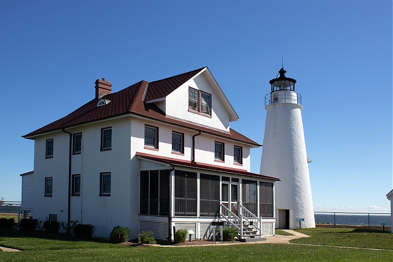 Maryland / Cove Point lighthouse
Author of the photo: [url=https://jeremydentremont.smugmug.com/]nelights[/url]
Keywords: United States;Maryland;Chesapeake bay
