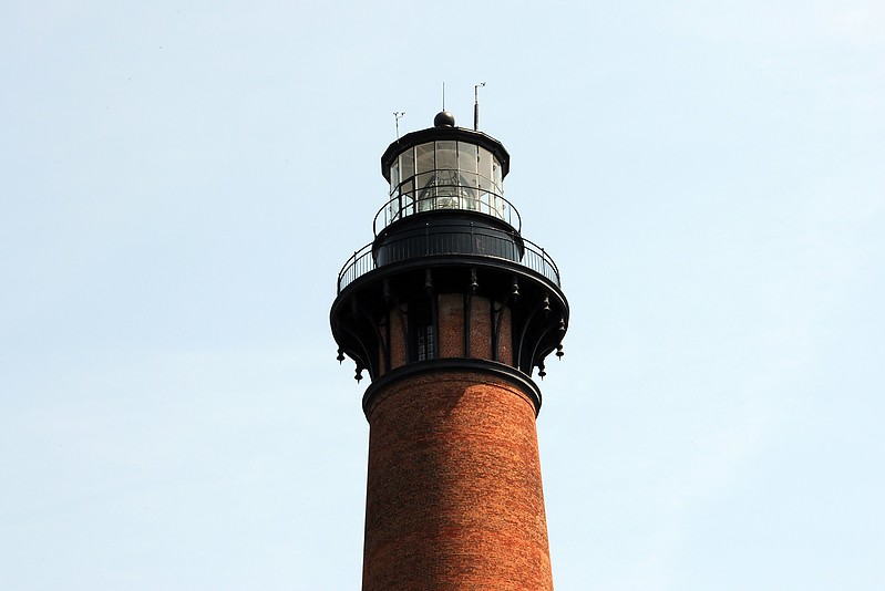 North Carolina / Corolla / Currituck Beach lighthouse - lantern
Author of the photo: [url=https://www.flickr.com/photos/lighthouser/sets]Rick[/url]
Keywords: North Carolina;Atlantic ocean;United States;Corolla;Lantern