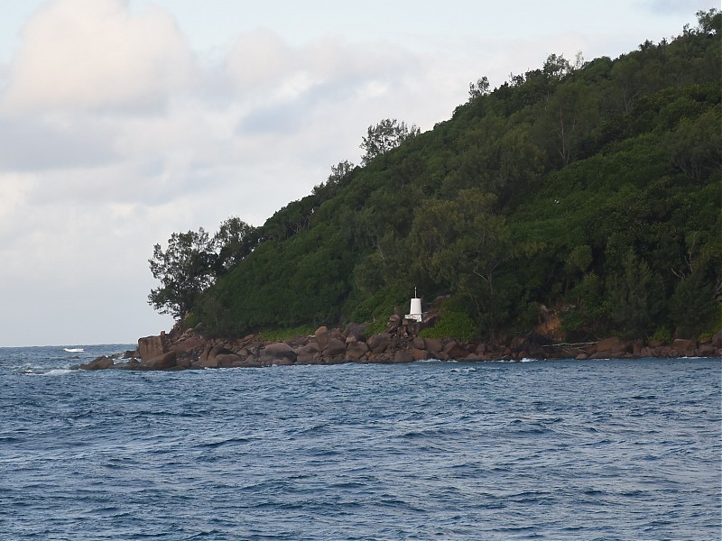 Praslin Island / Baie Sainte Anne / Pointe Cabris light
Keywords: Seychelles;Praslin;Indian ocean