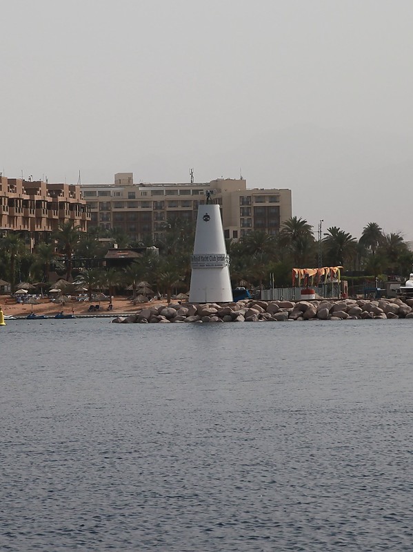 Aqaba / Yacht Club Entrance S Side light
Keywords: Gulf of Aqaba;Aqaba;Jordan