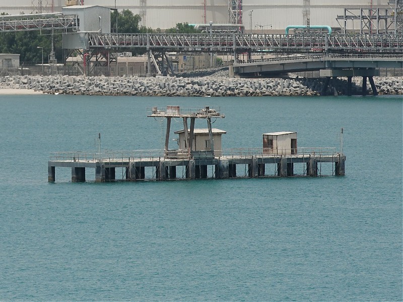 Ahmadi / Cooling Water Intake lights
Keywords: Persian gulf;Kuwait;Ahmadi;Offshore