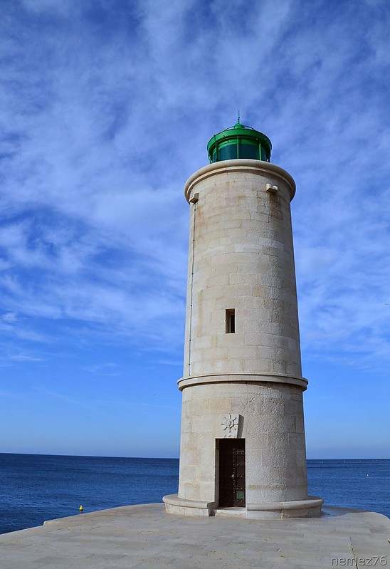 Marseille Area / Cassis lighthouse
Keywords: Cassis;France;Mediterranean sea