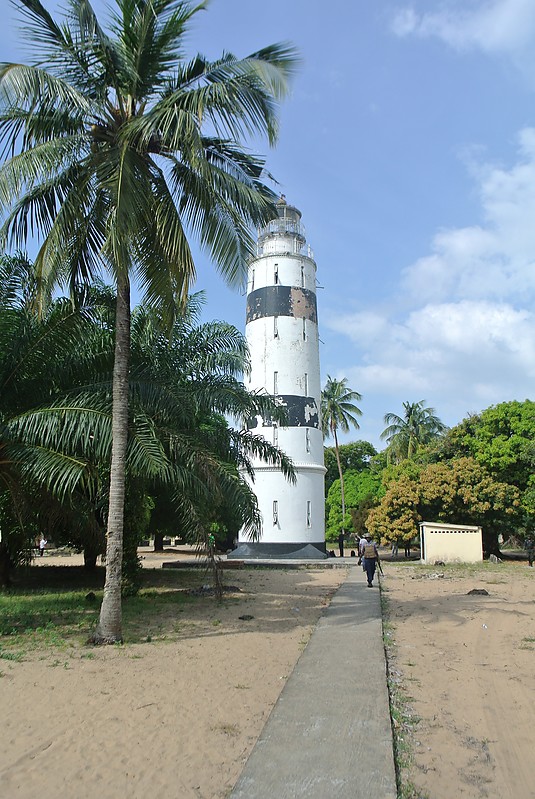 Lagos lighthouse
aka Beecroft Point
Keywords: Lagos;Nigeria;Gulf of Guinea