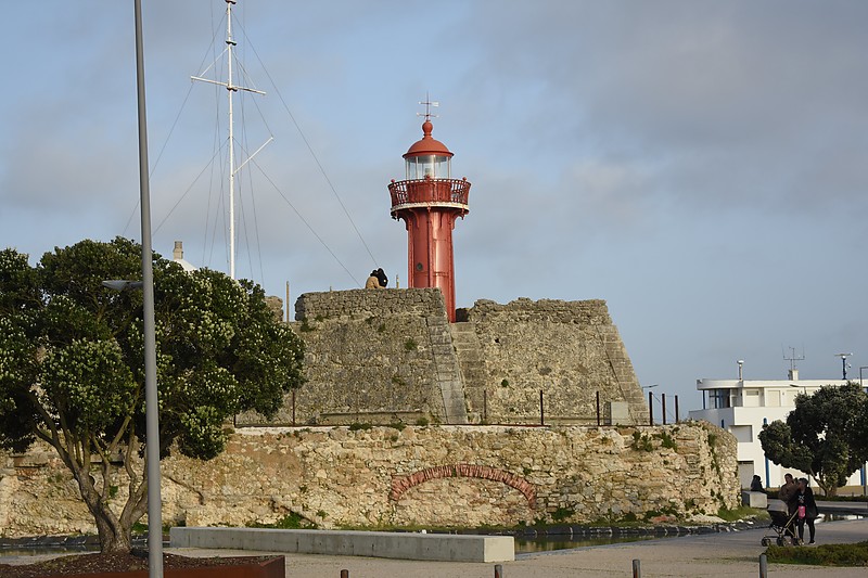 Farol Figueira da Foz
AKA Farol Forte de Santa Catarina
Keywords: Portugal;Atlantic ocean;Figueira da Foz