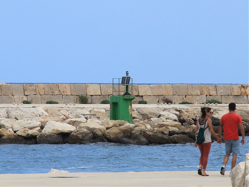 Puerto de Denia / Dique Norte Elbow light
Keywords: Denia;Alicante;Spain;Mediterranean sea