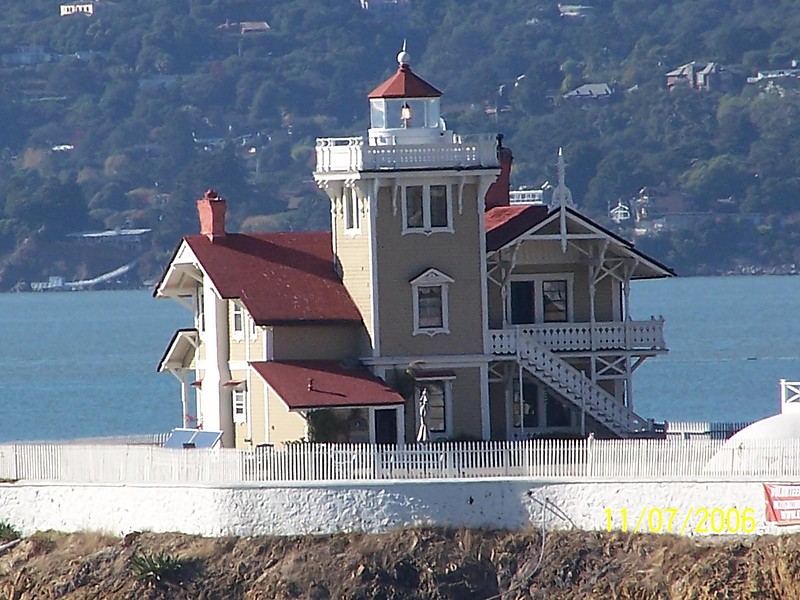 California / East Brother island lighthouse
Author of the photo: [url=https://www.flickr.com/photos/bobindrums/]Robert English[/url]
Keywords: United States;Pacific ocean;California;San Francisco