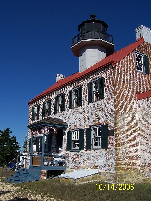 New Jersey / East Point lighthouse
Author of the photo: [url=https://www.flickr.com/photos/bobindrums/]Robert English[/url]
Keywords: New Jersey;United States;Atlantic ocean;Delaware Bay