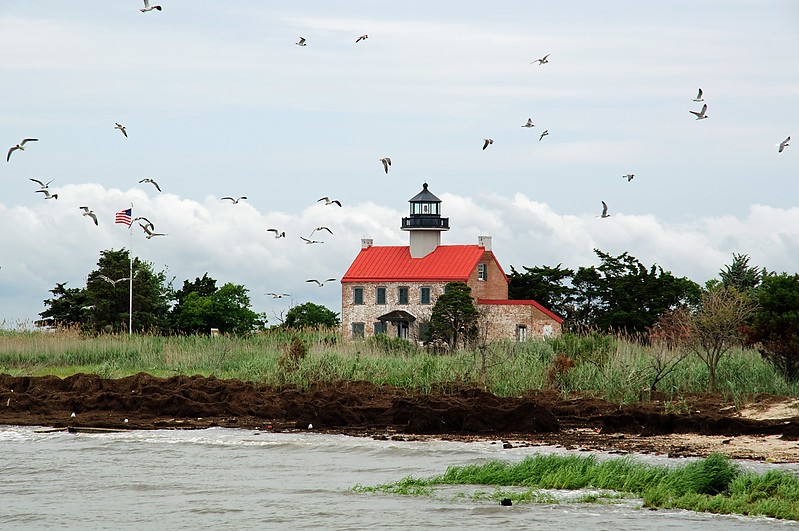 New Jersey / East Point lighthouse
AKA Maurice River
Author of the photo: [url=https://www.flickr.com/photos/8752845@N04/]Mark[/url]
Keywords: New Jersey;United States;Raritan Bay