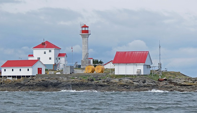 British Columbia / Entrance Island lighthouse
Author of the photo: [url=https://www.flickr.com/photos/21475135@N05/]Karl Agre[/url]

Keywords: British Columbia;Nanaimo;Canada