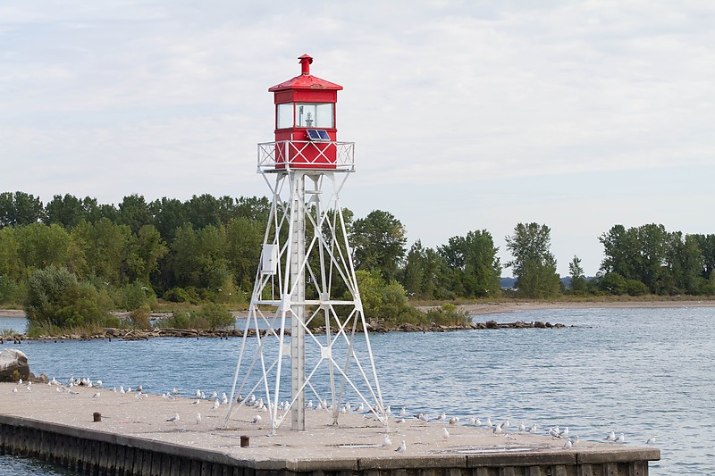 Rondeau East Pier light
Photo source:[url=http://lighthousesrus.org/index.htm]www.lighthousesRus.org[/url]
Non-commercial usage with attribution allowed
Keywords: Rondeau;Canada;Lake Erie;Ontario