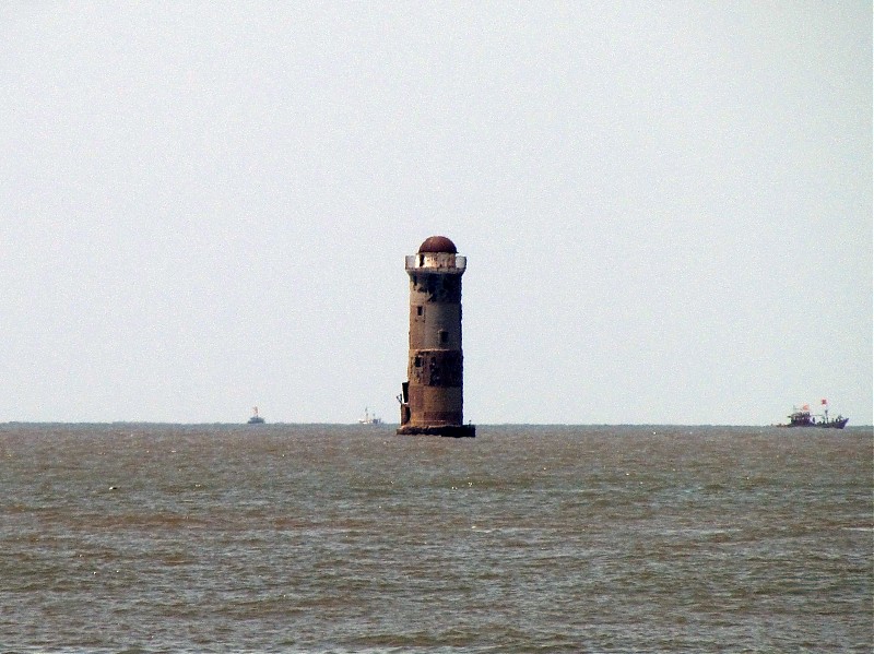 Mumbai / Sunk Rock lighthouse
Keywords: Mumbai;India;Arabian sea;Offshore