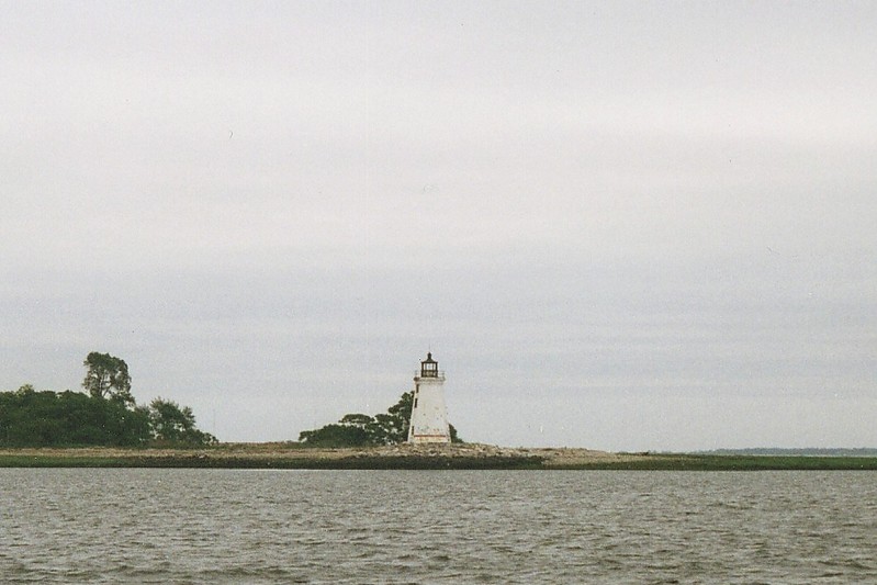 Connecticut / Black Rock Harbor / Fayerweather Island lighthouse
Author of the photo: [url=https://www.flickr.com/photos/larrymyhre/]Larry Myhre[/url]

Keywords: Long Island Sound;Connecticut;United States