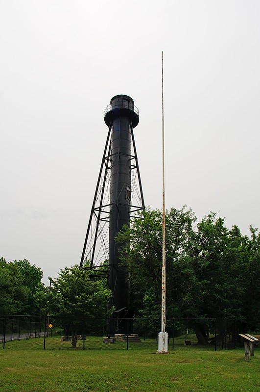 New Jersey / Finns Point Rear Range lighthouse
Author of the photo: [url=https://www.flickr.com/photos/8752845@N04/]Mark[/url]
Keywords: United States;New Jersey;Pennsville