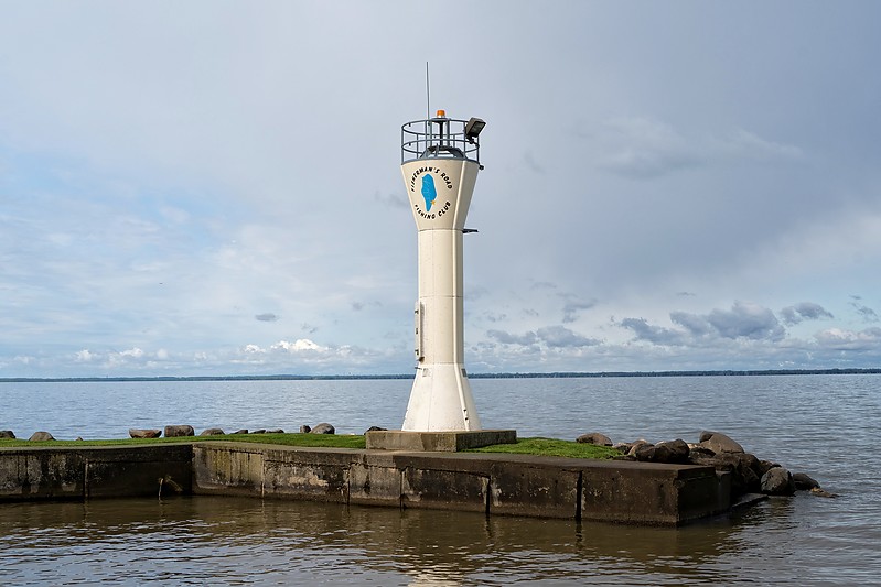 Wisconsin / Fisherman's road light
Author of the photo: [url=https://www.flickr.com/photos/selectorjonathonphotography/]Selector Jonathon Photography[/url]
Keywords: Wisconsin;Lake Winnebago;United States