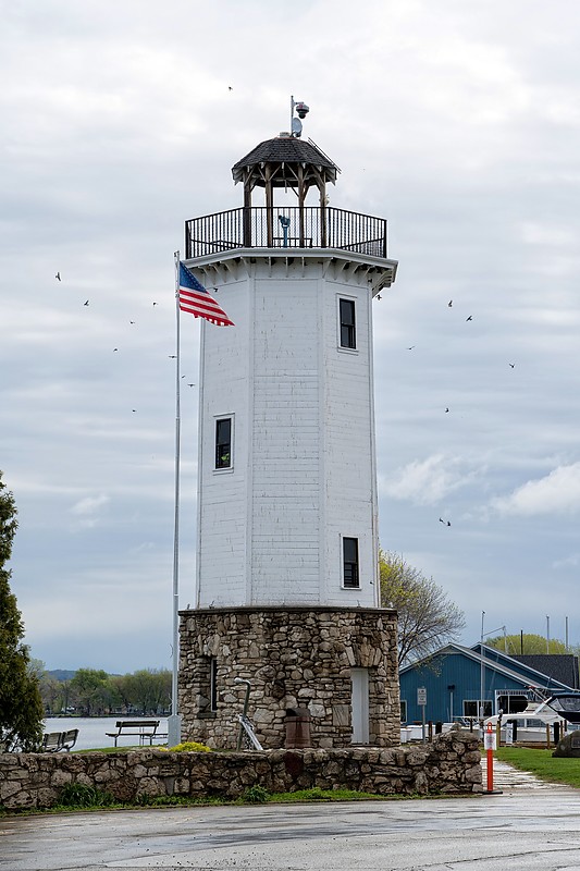 Wisconsin / Fond du Lac lighthouse
Author of the photo: [url=https://www.flickr.com/photos/selectorjonathonphotography/]Selector Jonathon Photography[/url]
Keywords: Wisconsin;United States;Fond du Lac