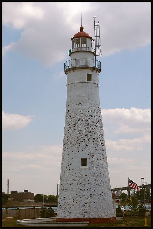 Michigan / Port Huron / Fort Gratiot lighthouse
Author of the photo: [url=https://www.flickr.com/photos/jowo/]Joel Dinda[/url]
Keywords: Michigan;Lake Huron;United States;Port Huron