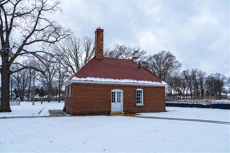 Michigan / Port Huron / Fort Gratiot lighthouse - foghorn
Author of the photo: [url=https://www.flickr.com/photos/selectorjonathonphotography/]Selector Jonathon Photography[/url]
Keywords: Michigan;Lake Huron;United States;Port Huron;Winter;Siren