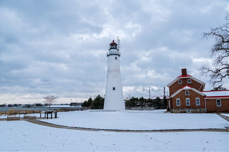 Michigan / Port Huron / Fort Gratiot lighthouse
Author of the photo: [url=https://www.flickr.com/photos/selectorjonathonphotography/]Selector Jonathon Photography[/url]
Keywords: Michigan;Lake Huron;United States;Port Huron;Winter