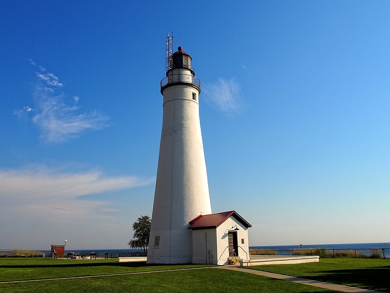 Michigan / Port Huron / Fort Gratiot lighthouse
Author of the photo: [url=https://www.flickr.com/photos/selectorjonathonphotography/]Selector Jonathon Photography[/url]
Keywords: Michigan;Lake Huron;United States;Port Huron