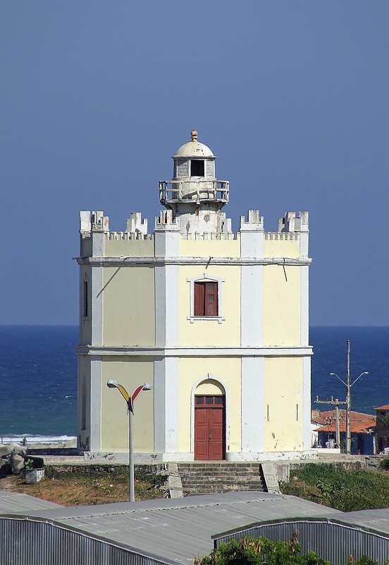 Fortaleza / Mucuripe Lighthouse (Velha Farol)
Author of the photo: [url=https://www.flickr.com/photos/21475135@N05/]Karl Agre[/url]
Keywords: Brazil;Fortaleza;Atlantic ocean