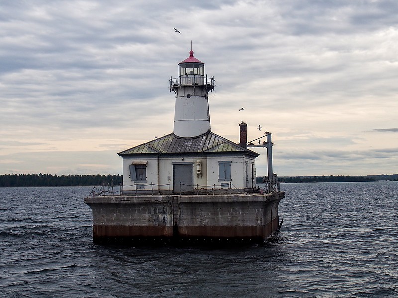 Michigan / Fourteen Foot Shoal lighthouse
Author of the photo: [url=https://www.flickr.com/photos/selectorjonathonphotography/]Selector Jonathon Photography[/url]
Keywords: Michigan;Lake Huron;United States;Offshore