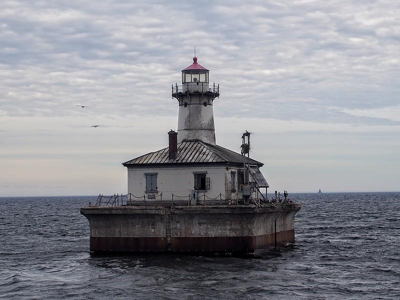 Michigan / Fourteen Foot Shoal lighthouse
Author of the photo: [url=https://www.flickr.com/photos/selectorjonathonphotography/]Selector Jonathon Photography[/url]
Keywords: Michigan;Lake Huron;United States;Offshore