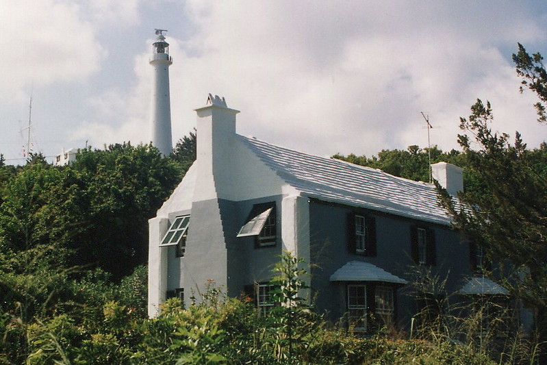 Gibbs Hill Lighthouse
Author of the photo: [url=https://www.flickr.com/photos/45898619@N08/]Paddy Ballard[/url]
Keywords: Bermuda;Atlantic Ocean;Hamilton Island