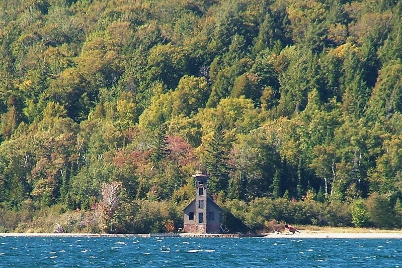 Michigan / Grand Island East Channel lighthouse
Author of the photo: [url=https://www.flickr.com/photos/larrymyhre/]Larry Myhre[/url]

Keywords: Michigan;Lake Superior;United States