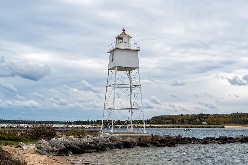 Michigan / Grand Marais Harbor of Refuge Inner light
Author of the photo: [url=https://www.flickr.com/photos/selectorjonathonphotography/]Selector Jonathon Photography[/url]
Keywords: Michigan;Lake Superior;United States