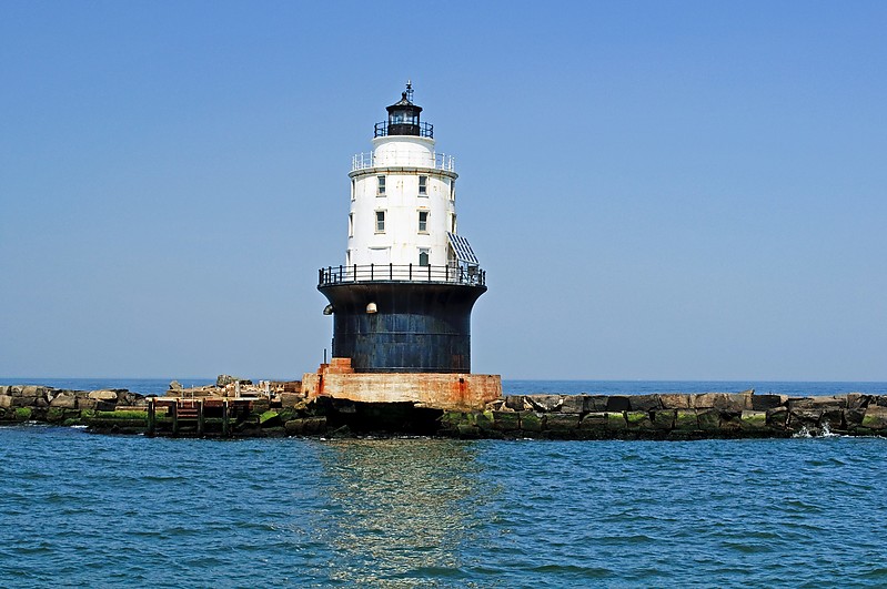 Delaware / Lewes / Harbor of Refuge Lighthouse (2)
Author of the photo: [url=https://www.flickr.com/photos/8752845@N04/]Mark[/url]
Keywords: Lewes;Delaware;United States;Atlantic ocean
