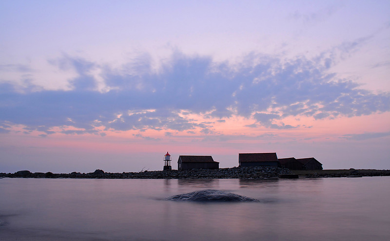 Hatangen Lighthouse
Author of the photo: [url=https://www.flickr.com/photos/ranveig/]Ranveig Marie[/url]
Keywords: Jaeren;Rogaland;Norway;North Sea;Sunset