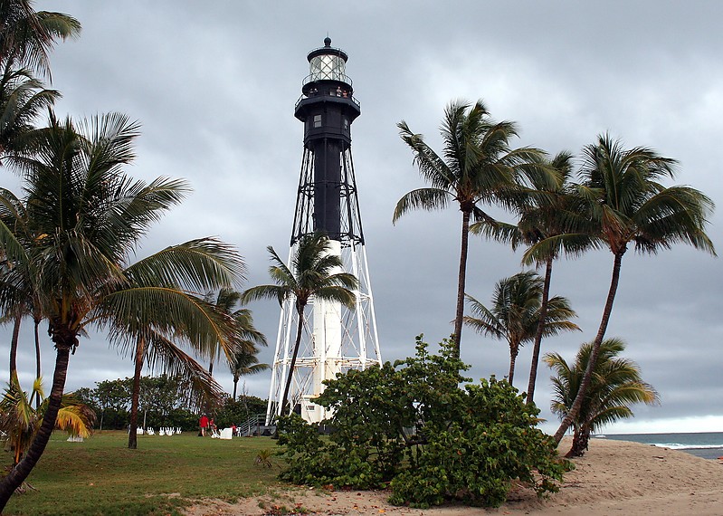 Florida / Hillsboro Inlet lighthouse
Author of the photo:[url=https://www.flickr.com/photos/lighthouser/sets]Rick[/url]
Keywords: Florida;United States;Pompano Beach;Atlantic ocean