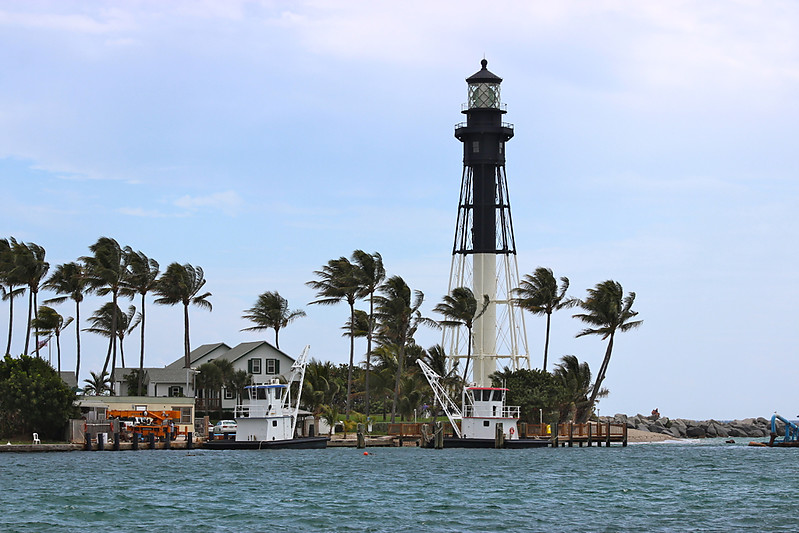 Florida / Hillsboro Inlet lighthouse
Author of the photo: [url=https://www.flickr.com/photos/31291809@N05/]Will[/url]
Keywords: Florida;United States;Pompano Beach;Atlantic ocean