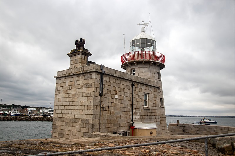 Howth Harbour / East pier Old Lighthouse
Author of the photo: [url=https://jeremydentremont.smugmug.com/]nelights[/url]
Keywords: Leinster;Dublin;Irish sea;Ireland