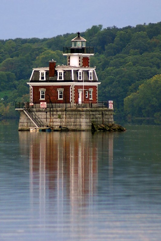 New York / Hudson City / Hudson-Athens lighthouse
Author of the photo: [url=https://jeremydentremont.smugmug.com/]nelights[/url]
Keywords: Hudson River;New York;United States