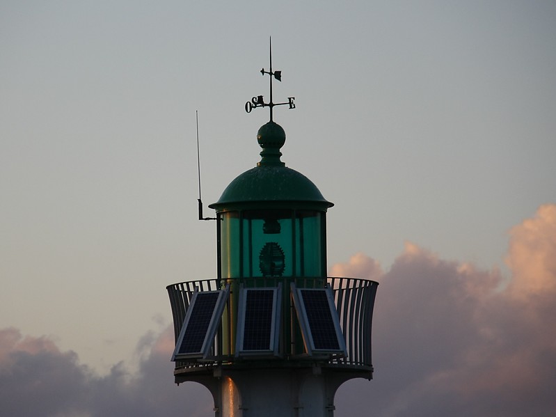 Normandy / Trouville / Jetée de l'Ouest lighthouse
Keywords: Normandy;Trouville;Deauville;France;English channel;Lantern