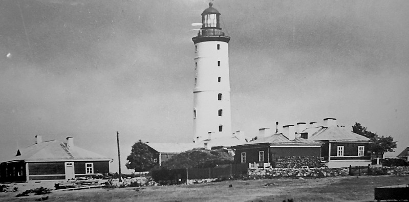 Vilsandi lighthouse
Photo from Estonian maritime museum 
Keywords: Vilsandi;Estonia;Baltic sea;Historic