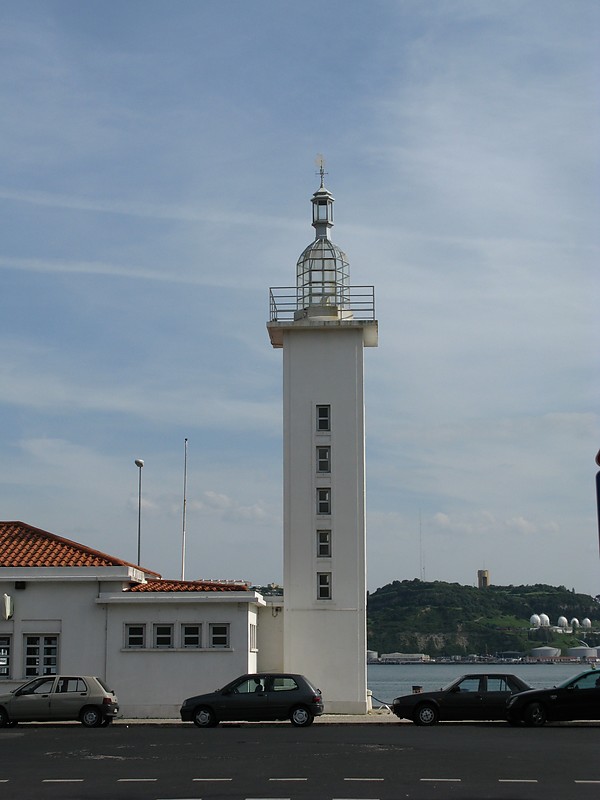 Lisbon / Fluvial de Belem Ferry Station Faux Lighthouse
Keywords: Lisbon;Portugal;Faux