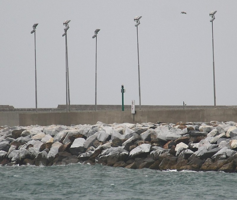 Darsena Morosini South Breakwater Head light
Keywords: Livorno;Italy;Tyrrhenian Sea;Tuscan
