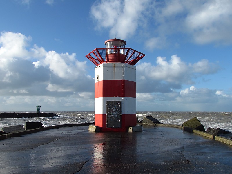 Scheveningen / Noorderhoofd light
Keywords: Den Haag;Netherlands;North Sea