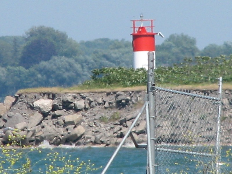 Ontario / St. Catharines Outer Breakwater light
Keywords: Port Weller;Lake Ontario;Ontario;Canada