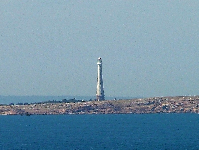 Isla de Lobos Lighthouse
Author of the photo: [url=https://www.flickr.com/photos/larrymyhre/]Larry Myhre[/url]
Keywords: Uruguay;Atlantic ocean